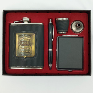 Стилен подаръчен комплект манерка с фуния, чашка, химикалка и табакера Jack Daniels Old No.7 Brand – 2018-5